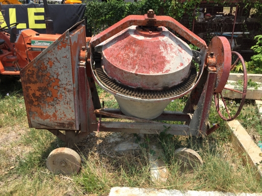 โม่ผสมปูน สภาพพร้อมใช้