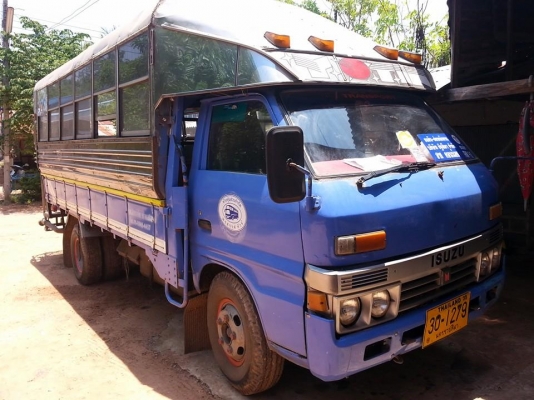 ขายรถโดยสาร ISUZU TL115แรง เครื่องดี แคชซีสวย หลังคากระจกสวยพร้อมใช้งาน เอกสารพร้อมโอน สนใจโทร 090-8588220คุณนะ 093-3258446คุณบิว ID:narong498 หรือเข้าดูสินค้าได้ที่ www.truck.in.th/498 หรือเพจFacebook ณรงค์ ซื้อขายรถมือสอง (เว็บไซต์ส่วนตัว)