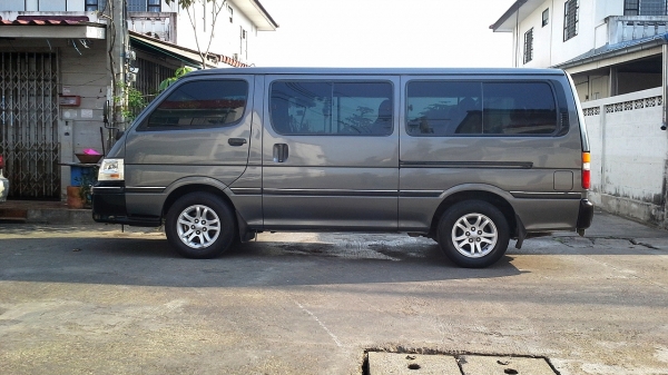 TOYOTA HIACE 3.0 ปี 03 งามๆ พ.พาวเวอร์