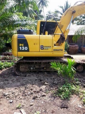 ขายดาวน์รถขุด PC130 ราคา 750,000 บาท ชั่วโมงน้อย สภาพดีแน่นอน สนใจโทร 098-8461868 เจี๊ยบค่ะ