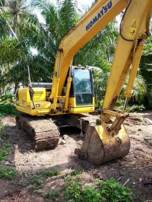 ขายดาวน์รถขุด PC130 ราคา 750,000 บาท ชั่วโมงน้อย สภาพดีแน่นอน สนใจโทร 098-8461868 เจี๊ยบค่ะ ขายดาวน์รถขุด PC130 ราคา 750,000 บาท ชั่วโมงน้อย สภาพดีแน่นอน สนใจโทร 098-8461868 เจี๊ยบค่ะ