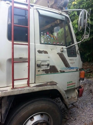 ขาย   rocky  210  f    เปลี่ยนเครื่อง   270   เกียร์อีตั้น