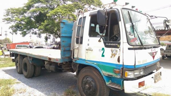 10 ล้อพื้นเรียบเพลาเดียว  คันละ 400,000 พาเวอร์ ยางเต็ม 10 เส้น