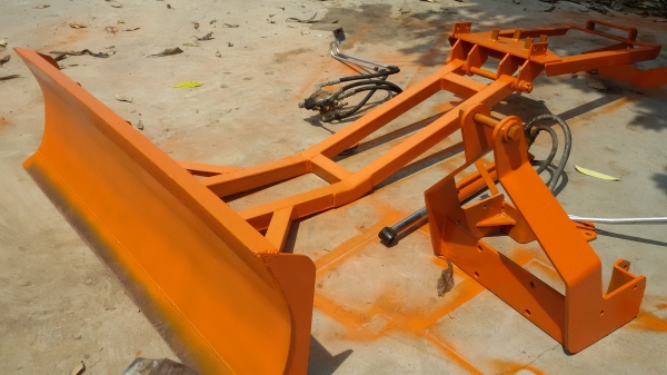 ขายชุดใบดันหน้า พร้อมอุปกรณ์พร้อมใช้