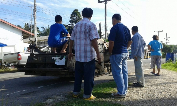 ถึงลูกค้าเรียบร้อยแล้วครับ รถปูยาง มีคนมุมดูใหญ่เลยขอบคุณครับ