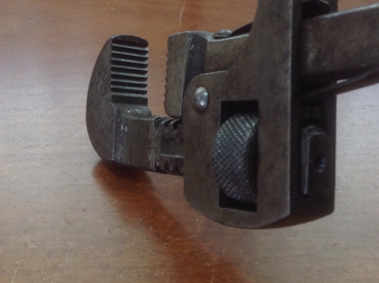 ขายประแจขันท่อ Vintage Trimont 10"