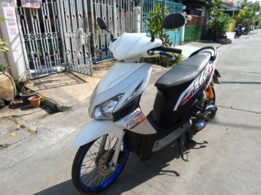 ขายฮอนด้าคลิกปี51สภาพสวย เครื่องดี