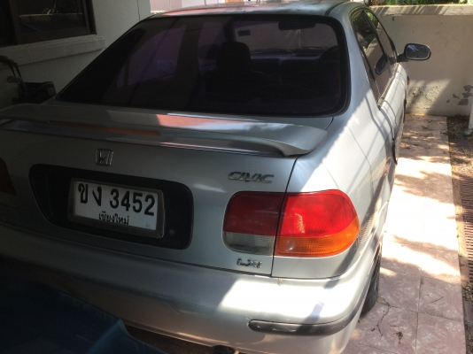 ขายรถเก๋ง ฮอนด้า ติดแก๊ส LPG ถูกๆ ติดต่อ0818819541