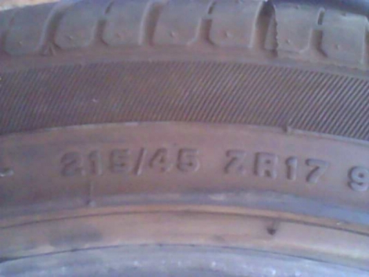 ขายยาง 215/45/17 ปี 13 คู่ 1800 บาท
