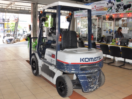 ขายรถโฟล์คลิฟท์มือสอง KOMATSU รุ่น FG20-11 ราคา 165,000 บาท ใช้งานมาน้อยเพียง 2398 ชั่วโมง นำเข้าจากประเทศญี่ปุ่น 100\% ไม่เคยใช้งานในประเทศไทย