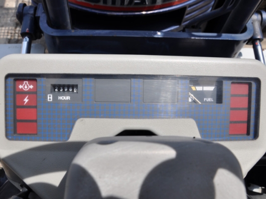 ขายรถโฟล์คลิฟท์มือสอง KOMATSU รุ่น FG20-11 ราคา 165,000 บาท ใช้งานมาน้อยเพียง 2398 ชั่วโมง นำเข้าจากประเทศญี่ปุ่น 100\% ไม่เคยใช้งานในประเทศไทย