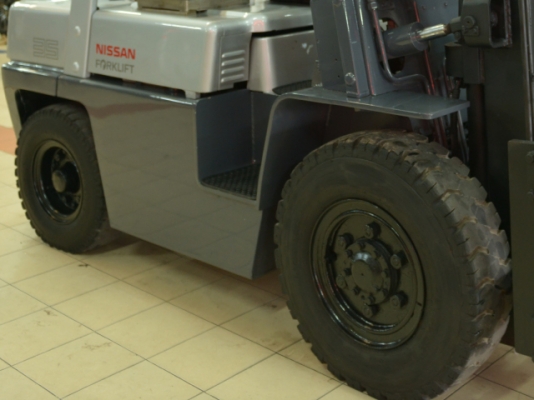 รถโฟล์คลิฟท์มือสอง NISSAN รุ่น YF03 ขนาดยก 3.5 ตัน นำเข้า จากประเทศญี่ปุ่น 100\% ไม่เคยใช้งานในประเทศไทย