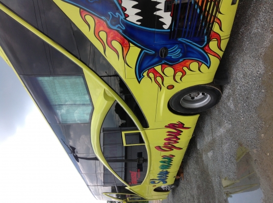 ขายรถบัสแอร์6ล้อ