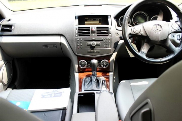 2008 BENZ C200 ELEGANCE ออกศูนย์BenzThailand กระจังหน้าsport ประกันภัยหมดปี59