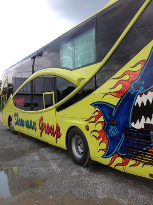 ขายรถบัสแอร์6ล้อ