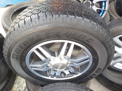 ขายล้อแม็กISUZU HI Lender16 ยาง245/70/16 4 ล้อ