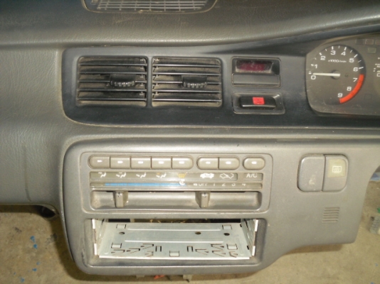 honda civic 4drปี95ออโต้ คอนโซลทั้งชุดสวยๆ honda civic 4drปี95ออโต้ คอนโซลทั้งชุดสวยๆ