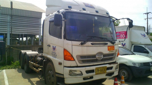 รถหัวลาก HINO ปี 49 เครื่อง 260 แรง ราคา 980,000 บ.รถอยู่วังน้อย