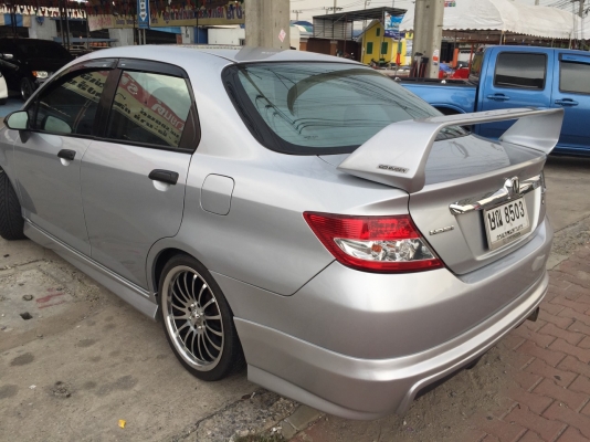 ขายรถสวยพร้อมใช้งานเครื่องช่วงล่างดีแิร์หนาว ชุดแต่งครบ