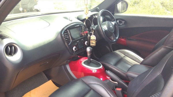 ขายด่วนครับ รถสวยๆ NISSAN JUKE เครื่อง 1.6 สีดำ วิ่ง 20000 กม. รถขายถูกๆครับปี 57