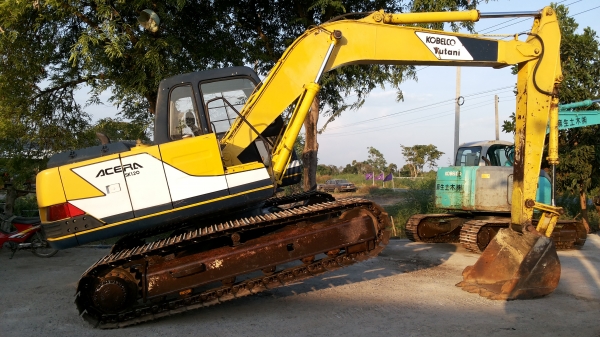 ขายด่วน รถแม็คโคร KOBELCO SK120 MARK /// มารค์ทีซีเรียสูงชั่วโม่งทำงานน้อย รถนอกนำเข้าไม่เคยใช้งานในเมืองไทยเลย ขายด่วน รถแม็คโคร KOBELCO SK120 MARK /// มารค์ทีซีเรียสูงชั่วโม่งทำงานน้อย รถนอกนำเข้าไม่เคยใช้งานในเมืองไทยเลย