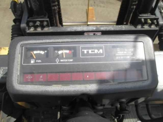 SALE___รถยก 2ตันครึ่ง TCM เบนซิน FG23N4 นำเข้าจากญี่ปุ่น สภาพสวย พร้อมใช้งาน SALE___รถยก 2ตันครึ่ง TCM เบนซิน FG23N4 นำเข้าจากญี่ปุ่น สภาพสวย พร้อมใช้งาน