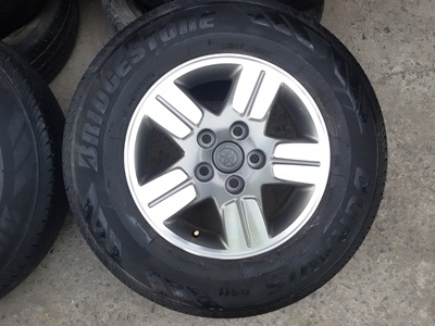 ขายล้อแม็กTOYOTA 5รูขอบ15พร้อมยาง195R15 4 ล้อ