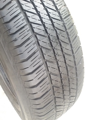 ขายยาง265/65/17 ปี 3013 BRIDGESTONE DUELER HT  4 เส้น