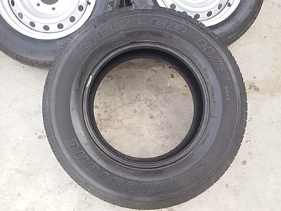 ขายยาง265/65/17 ปี 3013 BRIDGESTONE DUELER HT  4 เส้น