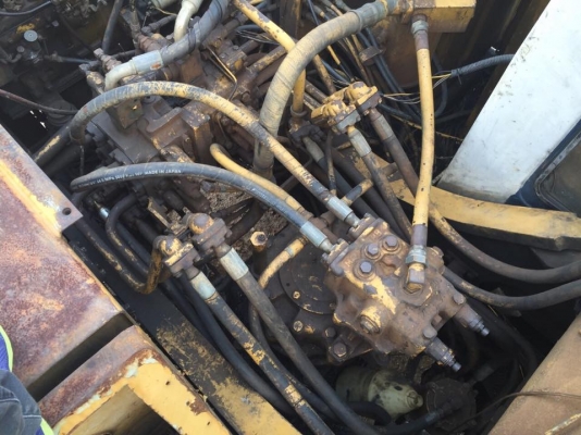 PC200-5 คอนโทนสั้น ซีเรียน 62000 รถดีสีไม่สวย ช่วงล่างดี โซ่สวยบูชกลมตัวเดินจีบ