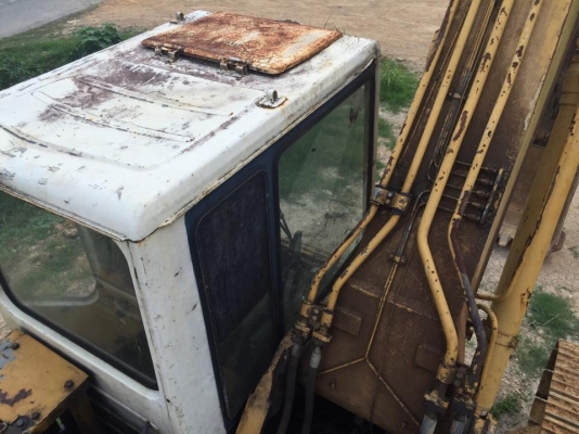 PC200-5 คอนโทนสั้น ซีเรียน 62000 รถดีสีไม่สวย ช่วงล่างดี โซ่สวยบูชกลมตัวเดินจีบ