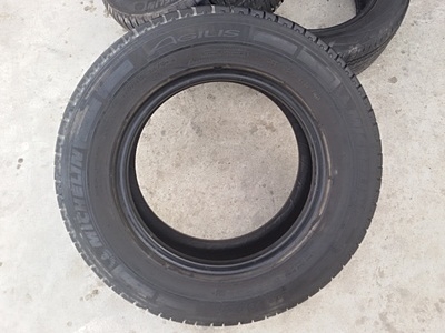 ขายยาง205/70/15 ปี 1013 MICHERLIN AGILIS 1 คู่