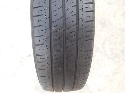 ขายยาง205/70/15 ปี 1013 MICHERLIN AGILIS 1 คู่