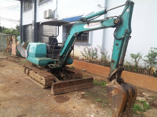ขาย Komatsu Pc30-7 ราคา 330,000 บาท