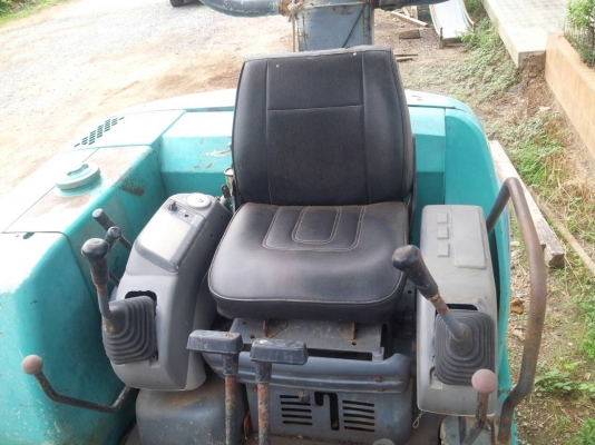 ขาย Komatsu Pc30-7 ราคา 330,000 บาท