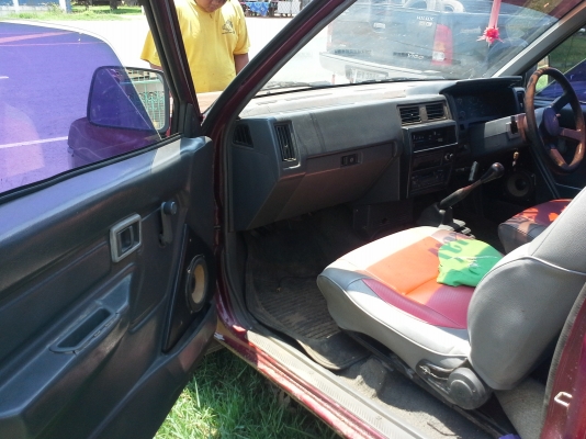 ขายคร้าบนิสสันบิ๊กเอ็ม Kingcab ฝาแดงแน่นๆBD25 สภาพสวยมากรถพร้อมใช้งาน เอกสารครบ พ.ไม่เวอร์ แอร์เย็นเพลงเพราะ เบาะสวยภายนอก-ใน แจ่มๆ ขายถูก89000-สนใจทักมาคร้าบ/0817915677