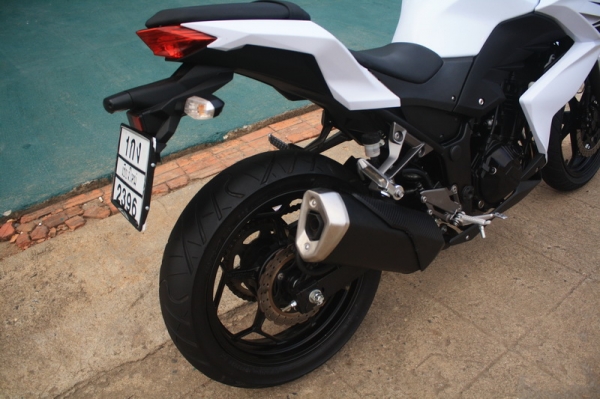 __Z250 ปี2013 สีขาว รถเดิม สภาพใหม่ 110,000 ฿__