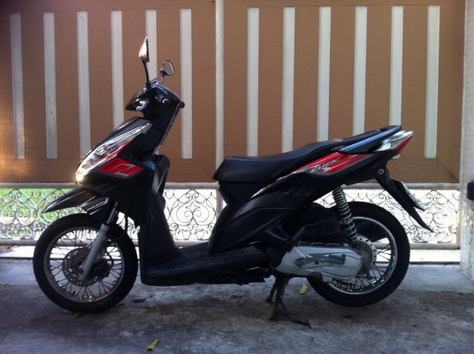 ขออนุญาติขาย Honda Click 110i สีดำ สวยเดิม โอนให้ฟรีครับ