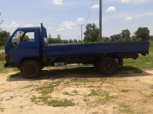 รถหกล้อโตโยต้า BU90 รถสวยพร้อมใ้เอกสารทะเบียนพร้อมภายในสวยคันซีสวย