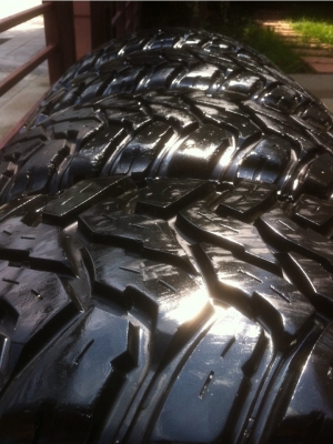 ยาง Mud Copper 265 75 16 ปี12 ดอกเซ็นกว่า ใส่หล่อๆยืดได้เลยครับ