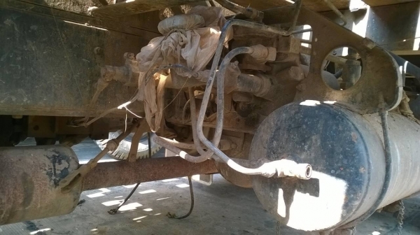 ขายเทนเลอร์ลากแบคโฮ 2 เพลา NISSAN UD วางหัว FUSO ลงเล่มแล้ว เครื่อง PD6 180 แรงม้า สโลว์อินเตอร์ ทะเบียนพร้อมโอน