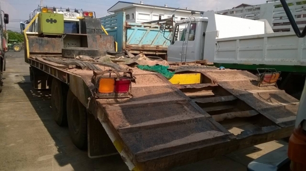 ขายเทนเลอร์ลากแบคโฮ 2 เพลา NISSAN UD วางหัว FUSO ลงเล่มแล้ว เครื่อง PD6 180 แรงม้า สโลว์อินเตอร์ ทะเบียนพร้อมโอน