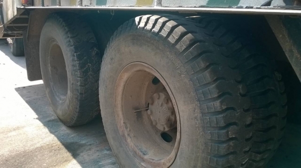 ขายเทนเลอร์ลากแบคโฮ 2 เพลา NISSAN UD วางหัว FUSO ลงเล่มแล้ว เครื่อง PD6 180 แรงม้า สโลว์อินเตอร์ ทะเบียนพร้อมโอน