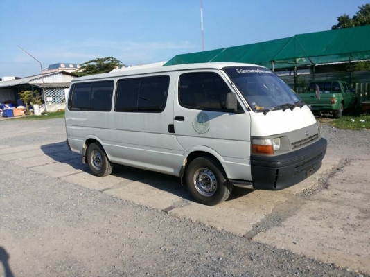 รถตู้ โตโยต้า รถตู้ โตโยต้า