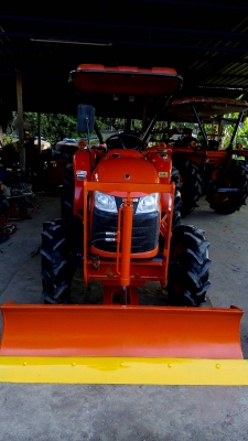 ขายรถไถคูโบต้า  KUBOTA   L 3608 (4WD) พร้อมชุดใบมีดดันหน้าคานล่าง