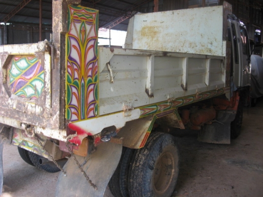 6ล้อดั้มHino FD3H195แรงม้า