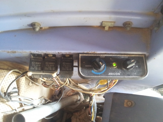 KOMATSU PC55UU-2สวยๆดิมๆพร้อมใข้แอร์เย็นพร้อมทำงานหาเงิน KOMATSU PC55UU-2สวยๆดิมๆพร้อมใข้แอร์เย็นพร้อมทำงานหาเงิน