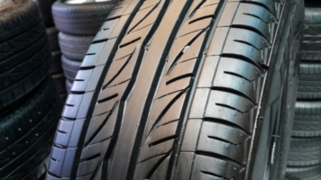 ขายยาง185/65/14 ยาง BRIDGESTONE TURANZA AR 10  ปี 12