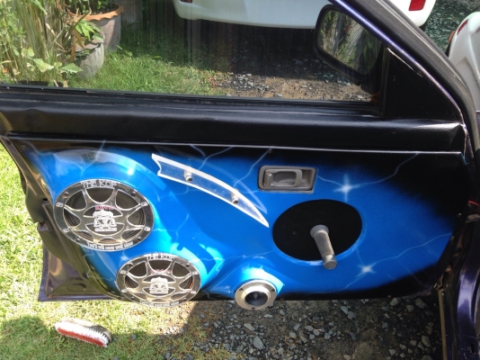 ขายรถเครื่องเสียงแน่นๆกระหึ่มชุดใหญ่ พร้อมใช้สภาพตามรูปทุกอย่าง nv ปี 96 ด่วนๆไม่เคยติดแก็ส  เดิม