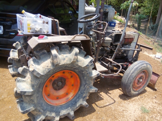 รถไถนั่งขับไทยกระดิษฐิ์ พร้อมเครื่องตามรูป